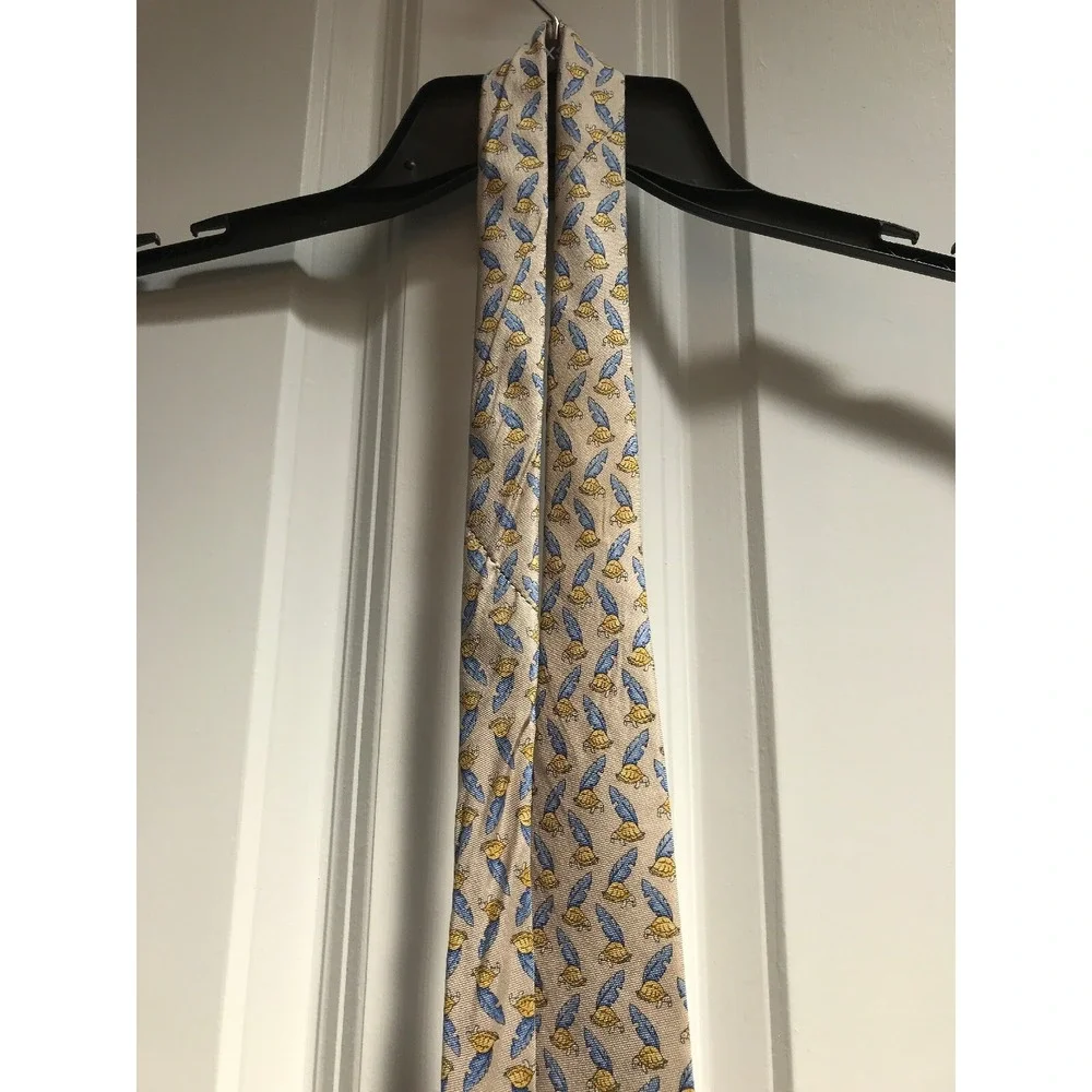 Brooks Brothers Makers Men's 100% Silk Turtles & Leaves‎ Tie Made in USA